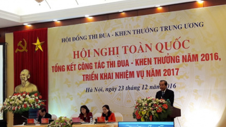 Cắh đớc đhr’năng tập thể, cha nắc ma nứih bhrợ lệt công bơơn k’đươi cher ch’ner hơnh déh
