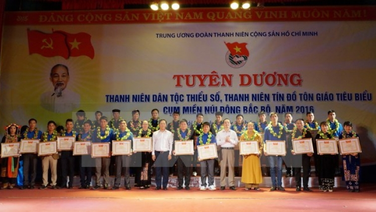 Haanh déh 30 cha nắc ta đhâm c’mor manuýh acoon cóh, ta đhâm c’mor tín đồ tôn giáo tr’haanh đhị zr’lụ da ding Đông Bắc Bộ