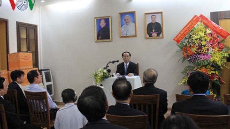 Chủ tịch k’tiếc k’ruung Trần Đại Quang lum, hơnh déh Giáo xứ Chính tòa, Tổng Giáo phận thành phố Hồ Chí Minh