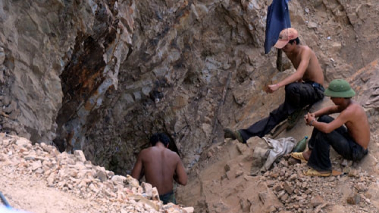 Phóng sự Truyền hình: ĐỜI PHU VÀNG                  Lang manuýh bhrợ vàng