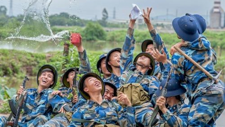 VNCN_ BÀI CA NGƯỜI LÍNH