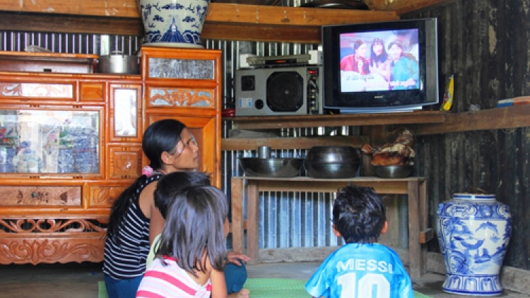 Chơ Chun: Râu bhui har t’ngay váih điện