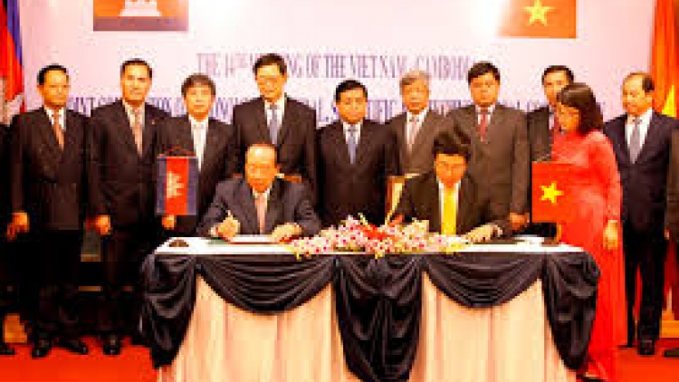 Việt Nam-Campuchia padưr bh’rợ pazưm bhrợ đắh bh’rợ hàng không