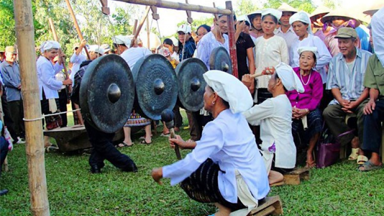 Chiing goong coh pr’ăt tr’mông âng đha nuôr Thổ