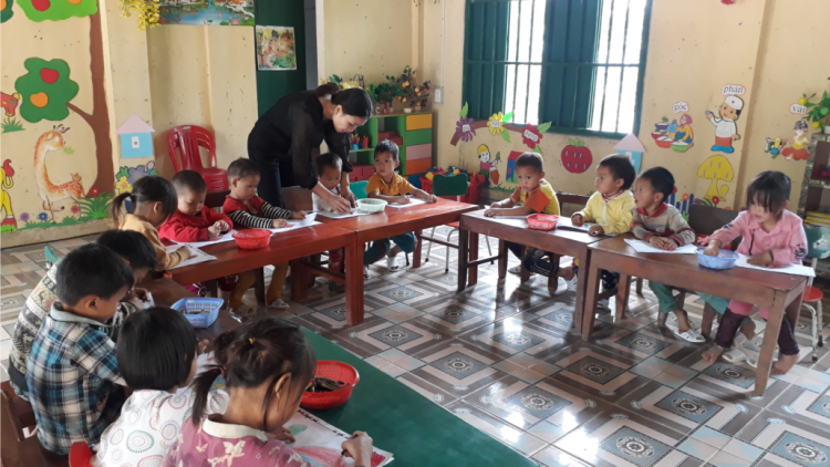 Ca căn âng apêê p’niên cóh vel ​“ đha đấc”