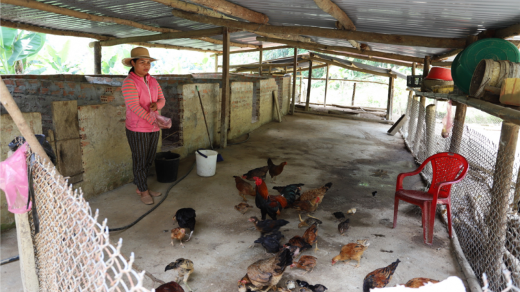 Pân đil Cơ Tu z’lâh k’đhap đha rựt pa dưr pr’ặt tr’mông