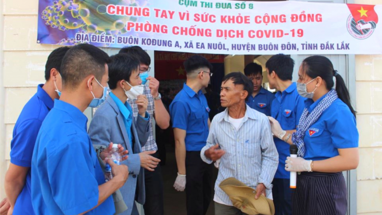 Lang p’niên Đắk Lắk: Zập t’ngay muy bh’rợ liêm ta nih  bhrợ têng cơnh boop p’too a va Hồ