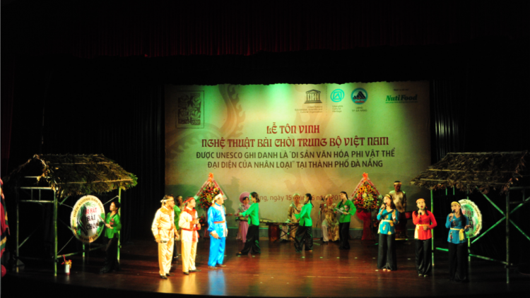 Đà Nẵng chrooi đoọng c’rơ zư lêy bài Chòi