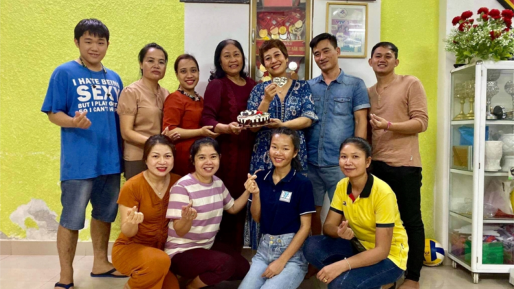K’rang lêy đoọng ha pr’ặt tr’mông bhui har, tệêm ngăn