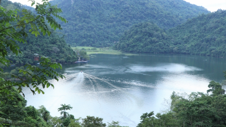 Lươt cha ơh la lêy Ba Bể âi tơơp t’pâh t’mooi tươc