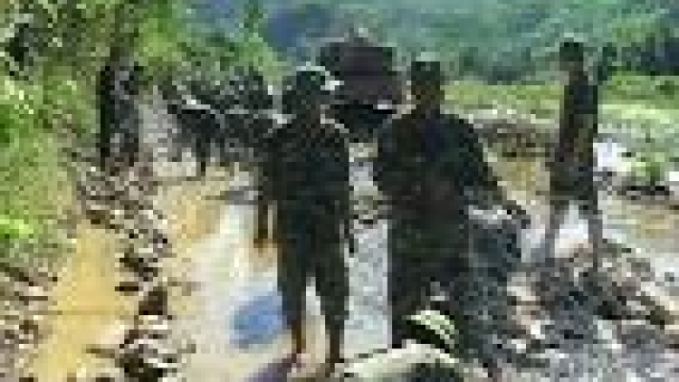 Bộ đội Biên phòng Cửa khẩu Nam GiangLâng bh’rợ xa nay “ 4 đh’rứah”