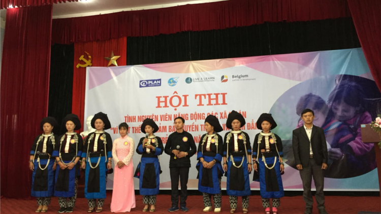 Sìn Hồ - Lai Châu: Zư lêy văn hoá đhanuôr acoon cóh tơợ apêê câu lạc bộ