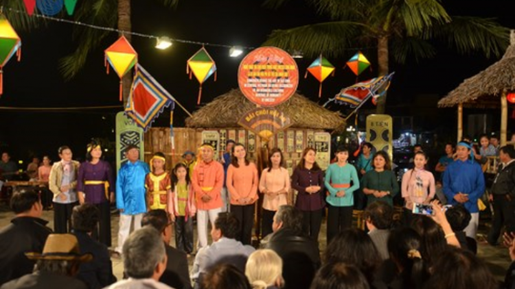 Chô ooy Hội An bhui har hội Bài chòi