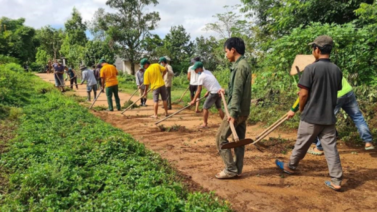 Kon Tum: T’bấc apêê bh’rợ liêm ta nih đoọng bhrợ pa dưr vel bhươl t’mêê đhị zr’lụ đhanuôr acoon coh