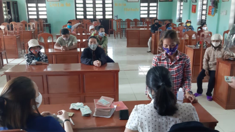 Da ding k’coong A Lưới: Bấc rau zr’năh k’đhap coh bh’rợ xay bhrợ cơnh xa nay Nghị quyết 42 âng Chính phủ