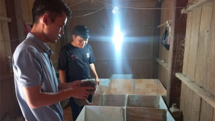 Quảng Nam p’ghít lêy pa dưr pa xớc Đảng viên cóh k’coong ch’ngai