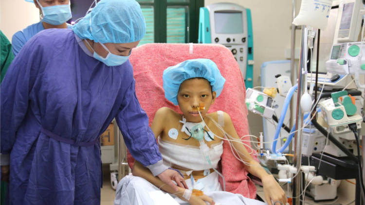 P’têệt hun lêệ la liêm choom lâng đợ g’lúh tr’lum ha der loom