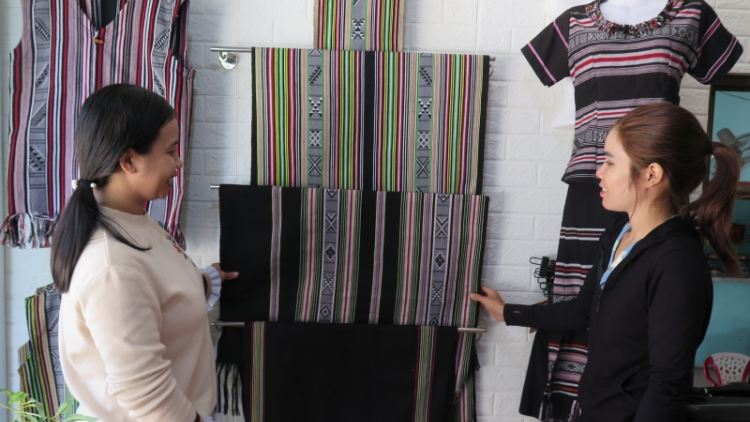 Quảng Ngãi lang p’niên chắp kiêng lâng bh’rợ ty chr’nắp