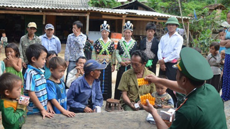 Quảng Nam: tin đươi déh hơnh đợ apêê pa dứah đh’réh cr’ăy đớc đhị chr’lang quân hàm t’viêng.