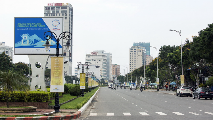 Đà Nẵng t’bhlâng z’lâh đhr’năng n’tộ n’đăh râu cr’noọ pa dưr pr’ăt tr’mông