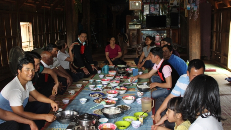 Pr’hay chr’nắp tour p’niên lướt lêy chi’ớh văn hoá ch’na đh’nắh âng manứih Ê Đê