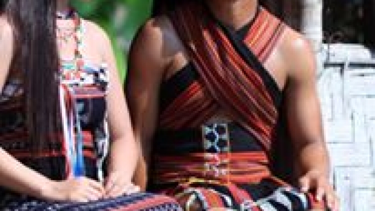 GIÃ BẠN ĐÊM TRĂNG_ BHRIU NY