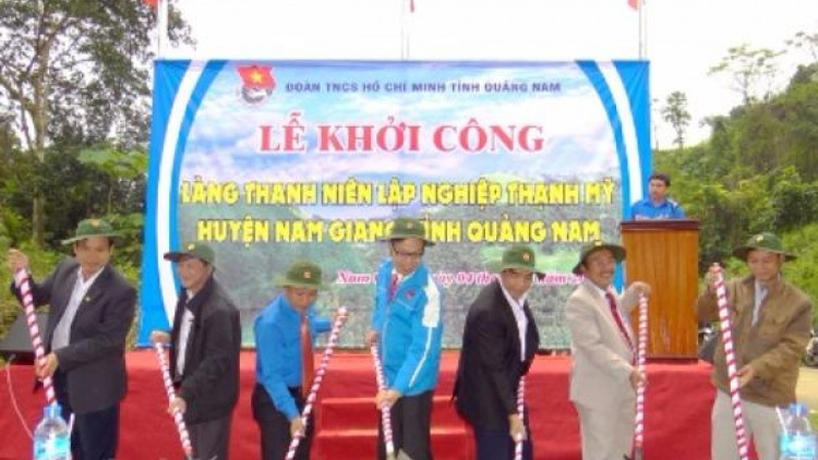 Đương r’rơơm ooy bh’rợ vel bhươl bha’lâng đoọng ha đha’đhâm c’moor k’coong ch’ngai Quảng Nam