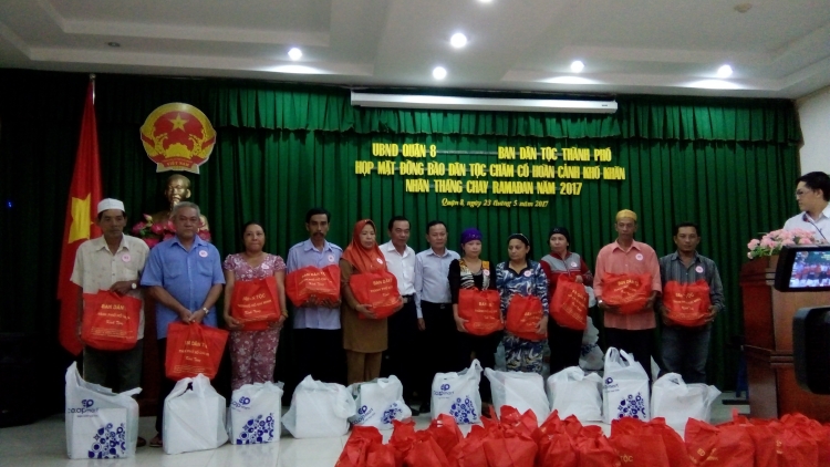 TPHCM: Cher đoỌng 100 hun pr’hêl đoọng ha đhanuôr Chăm Islam lưm tr’mung pa bhlầng k’đháp k’ra