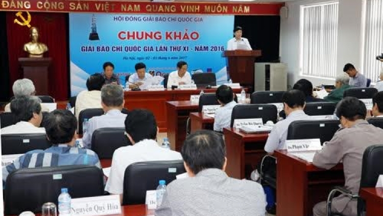Bhrợ têng vòng Chung khảo ch’ner Báo chí k’tiếc k’ruung g’lúh 11 c’moo 2016