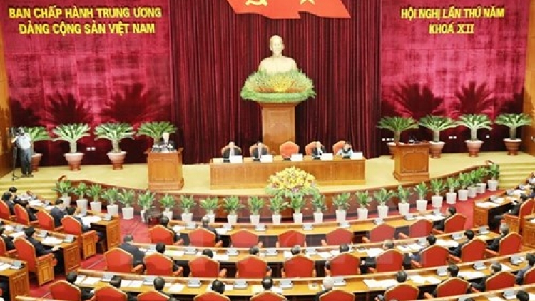 T’ngay bhrợ bhiệc thứ 3 âng Hội nghị g’lúh 5 Ban Chấp hành Trung ương Đảng khoá XII