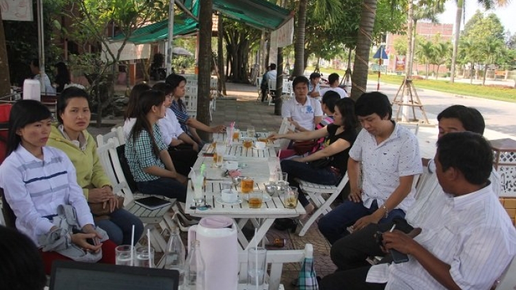 Quảng Nam: Lấh 100 giáo viên k’rang bil bh’rợ tu thi tuyển viên chức