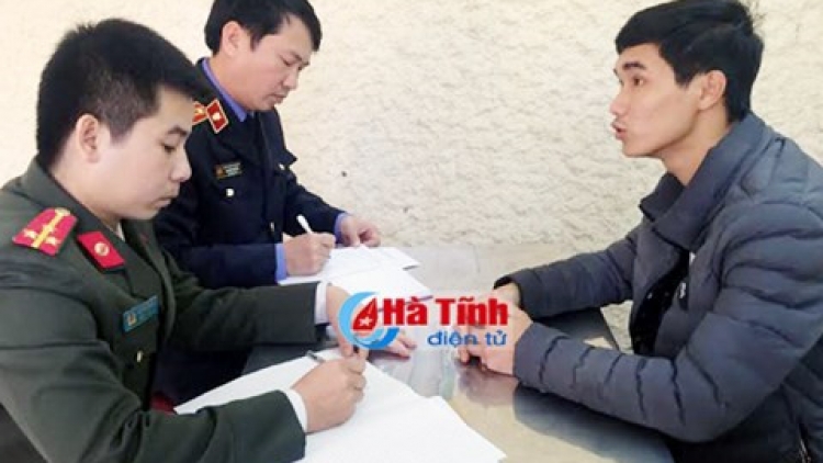 Hà Tĩnh khởi tố manứih lêy pay quyền tự do dân chủ bhrợ mốp lết