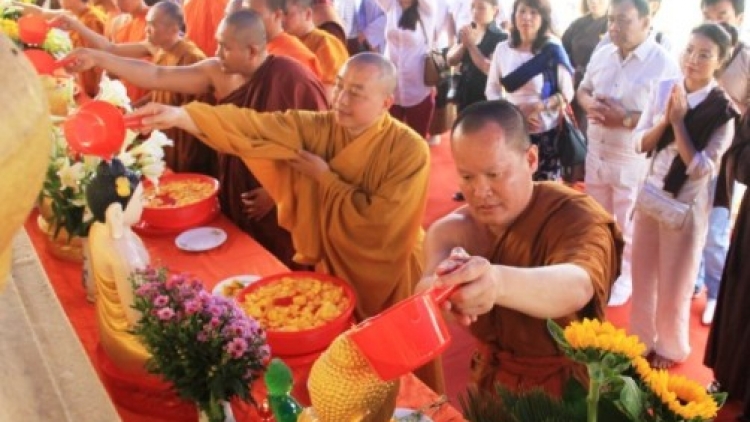 TPHCM: Chúc tết Chôl Chnăm Thmây đhanuôr Khmer