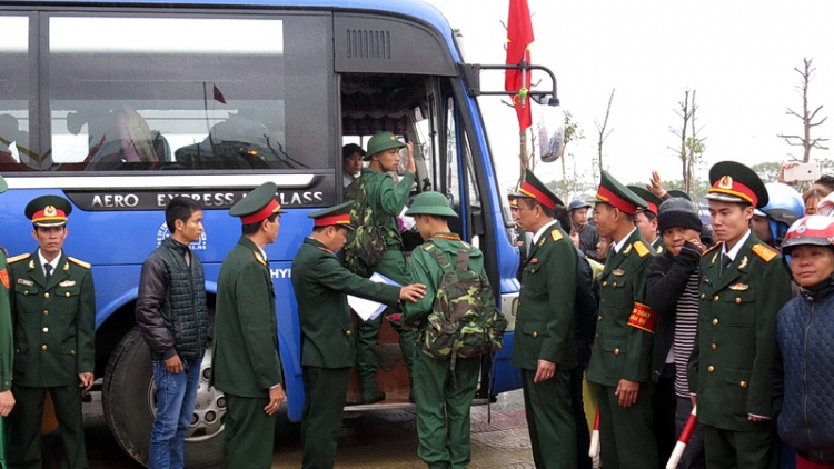 Quân khu 5 bhrợ têng bh’rợ pazao đoọng lâng đương đớp quân đơớh, liêm choom