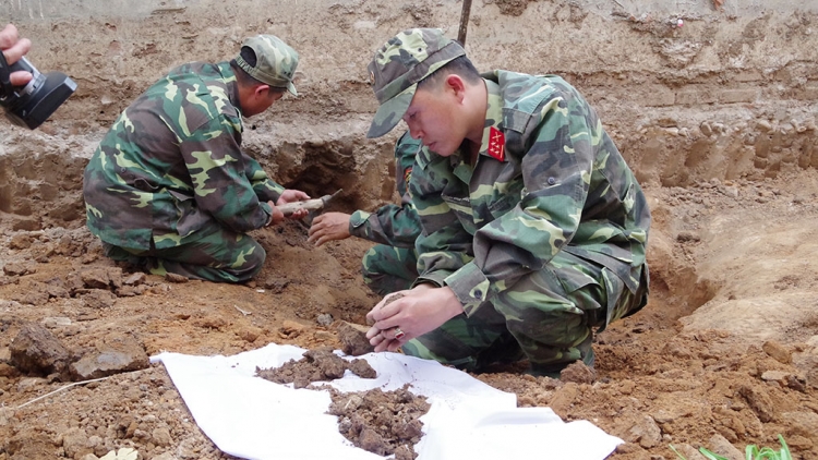 Kon Tum: Bơơn lêy ping xăl liệt sĩ bêl pếch móng bhrợ đong ắt