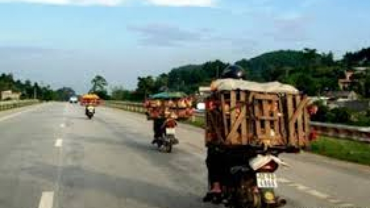 Bấc c’lâng ta bhrợ, c’lâng k’noong k’tiếc cắh ơy vêy zr’lụ đương goon zư lêy t’moót câl a tứch a đha lất xa nay