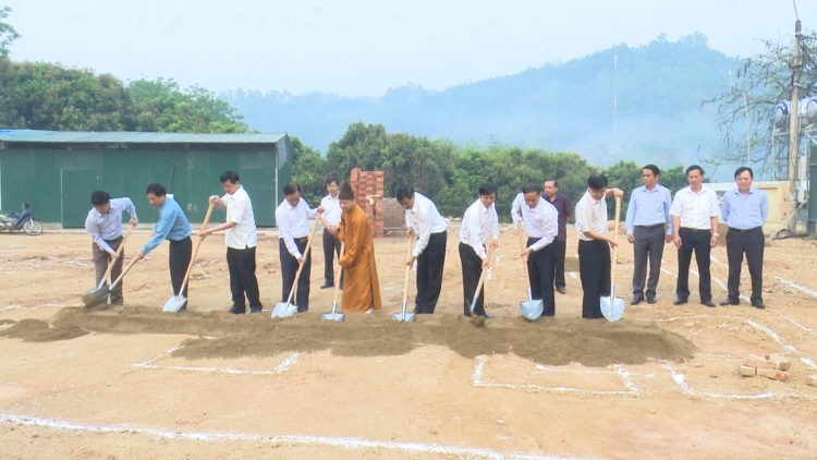 Sơn La: Bhrợ pa dưr đong hay tước apêê liệt sỹ đong tù Sơn La