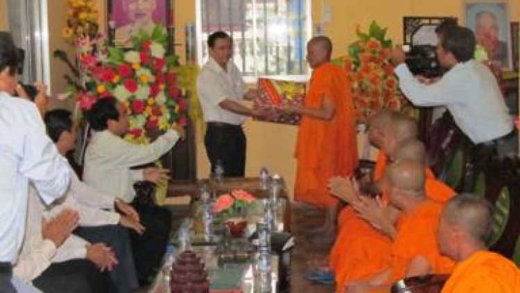 Tây Nam bộ lưm, hơnh déh Tết Chôl Chnăm Thmây sư sãi, đhanuôr Khmer Sóc Trăng