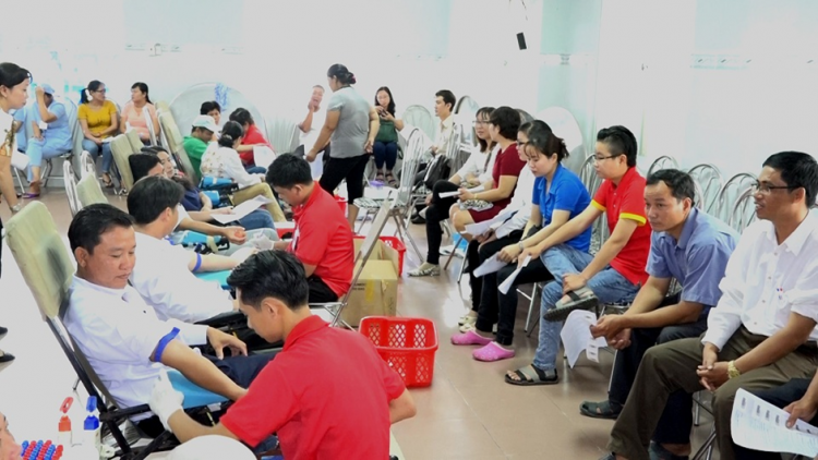 An Giang: Hơnh déh tập thể lâng cha’nặc manứih liêm chr’nắp tình nguyện c’moo 2017