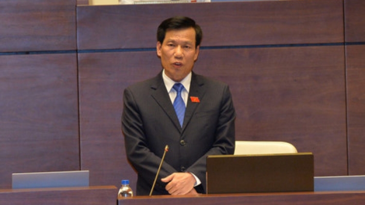 Bộ trưởng Bộ Văn hoá, Thể thao lâng Du lịch nắc cớ ta’ơơi râu ta’moóh âng đại biểu Quốc hội