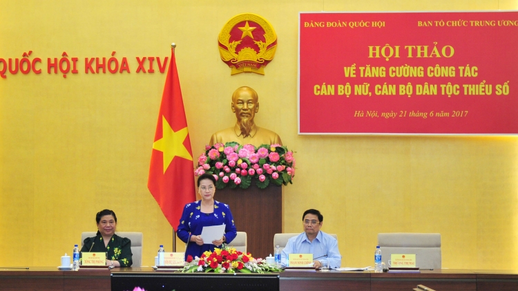 T’bhlâng pa dưr cán bộ pân đil, cán bộ ma nứih acoon cóh