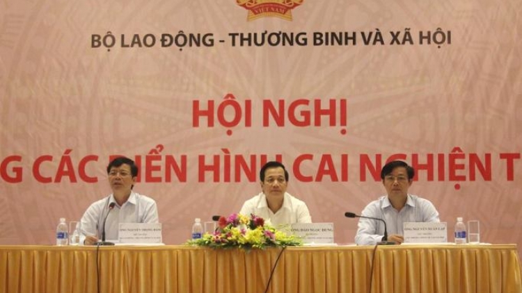 Hội nghị ta bhứah apêê điển hình cai nghiện liêm choom