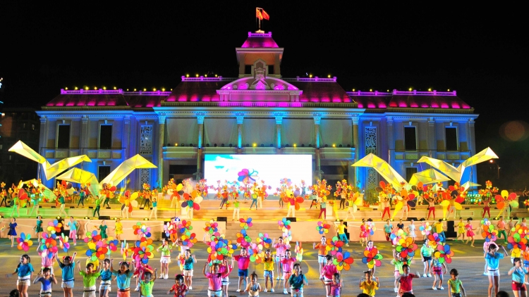 Khánh Hoà: Đấh loon đoọng ha Festival Biển 2017
