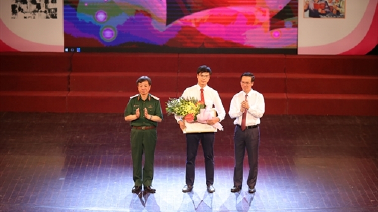 Báo chí t’bhlâng xay truíh, haanh déh: Đợ apêê vêy xa nay bh’rợ chr’nắp pr’hay, ắt mamông liêm crêê