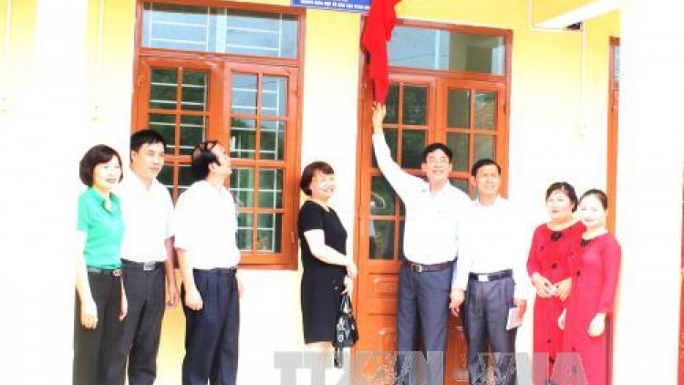 Chroi k’rong bhrợ pa dưr đong công vụ đoọng ha giáo viên zr’lụ k’coong cha ngai