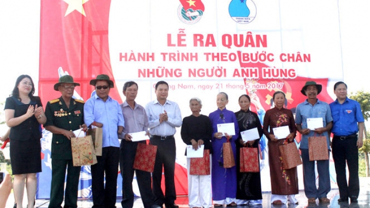 Tợơp bhrợ têng bh’rợ “Ting bhr’dang dzung lướt âng ma nuýh Anh hùng”