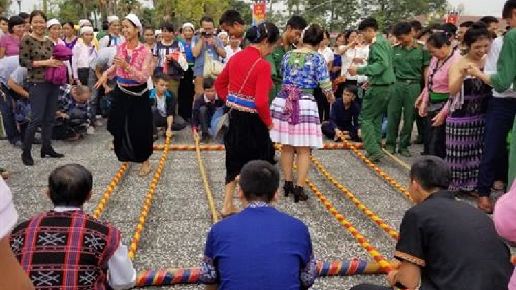Tuần “Đại đoàn kết zâp acoon cóh-c’cir văn hoá Việt Nam” c’moo 2018 đhị vel văn hoá