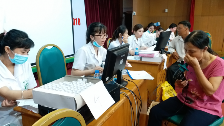 P’răng pứih: Apêê t’coóh t’ha lâng p’nbiên k’tứi moót việc bấc