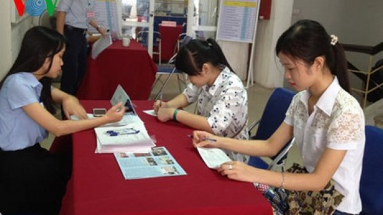Pa dưr c’moo đhêy hưu nắc nhâm mâng quyền lợi âng manuýh pa bhrợ