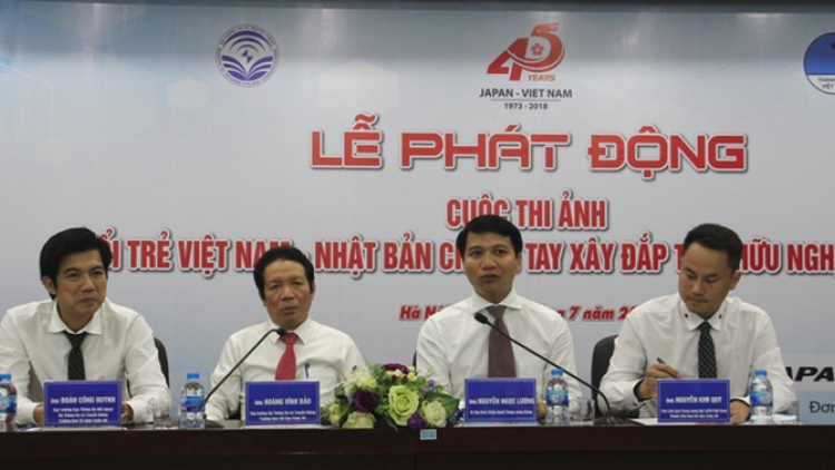 Ta đang moon bhrợ têng bh’rợ tr’thi cha nụp ta đhâm c’mor Việt Nam – Nhật Bản